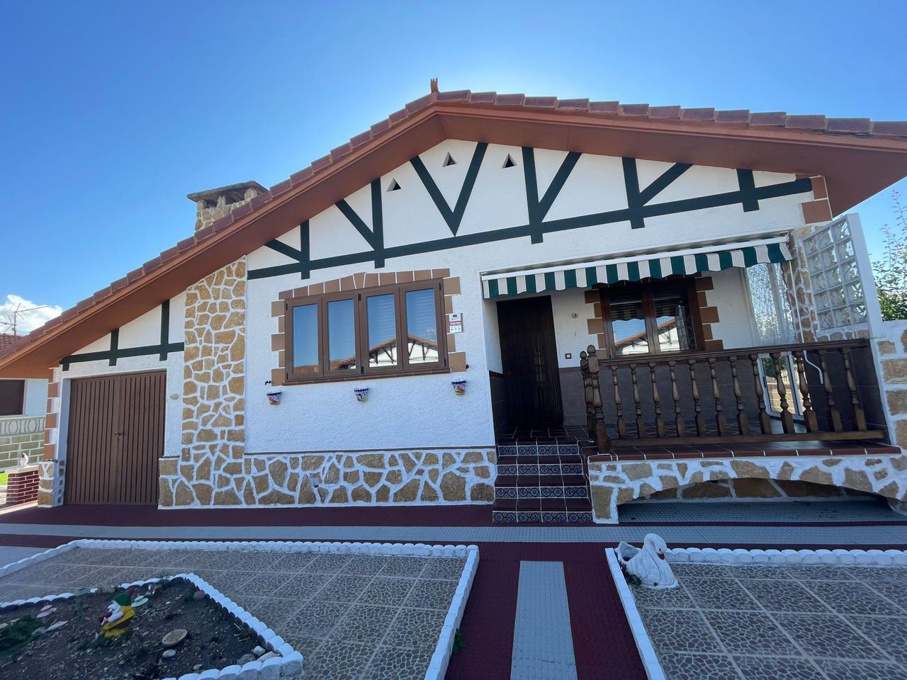 Villa in Poblado Miñón, Medina de Pomar, Burgos of 110 m2