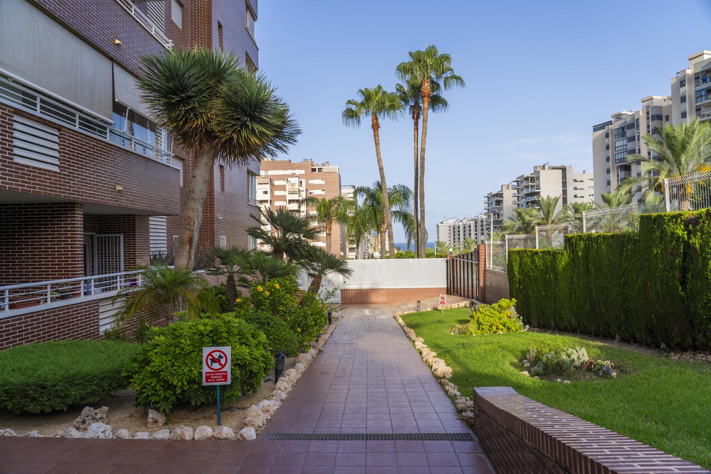 Flat in Carrer Gregal, La Vila Joiosa, Alicante of 68 m2