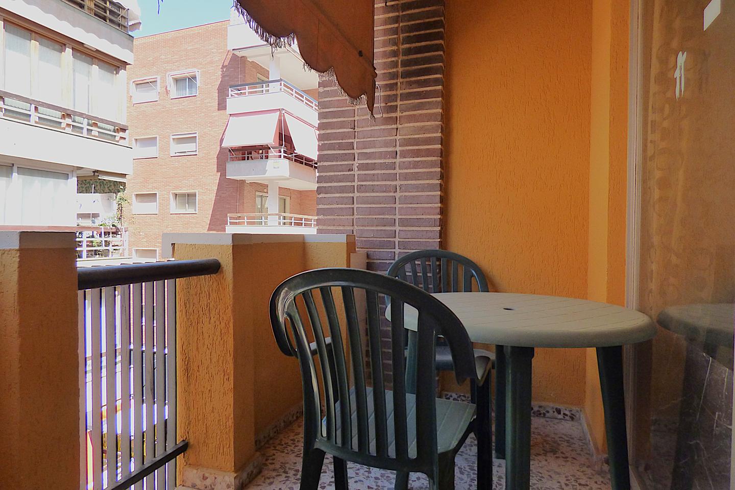 Piso en Calle de Antonio Ramos Carratalá, Benidorm, Alicante de 85 m2