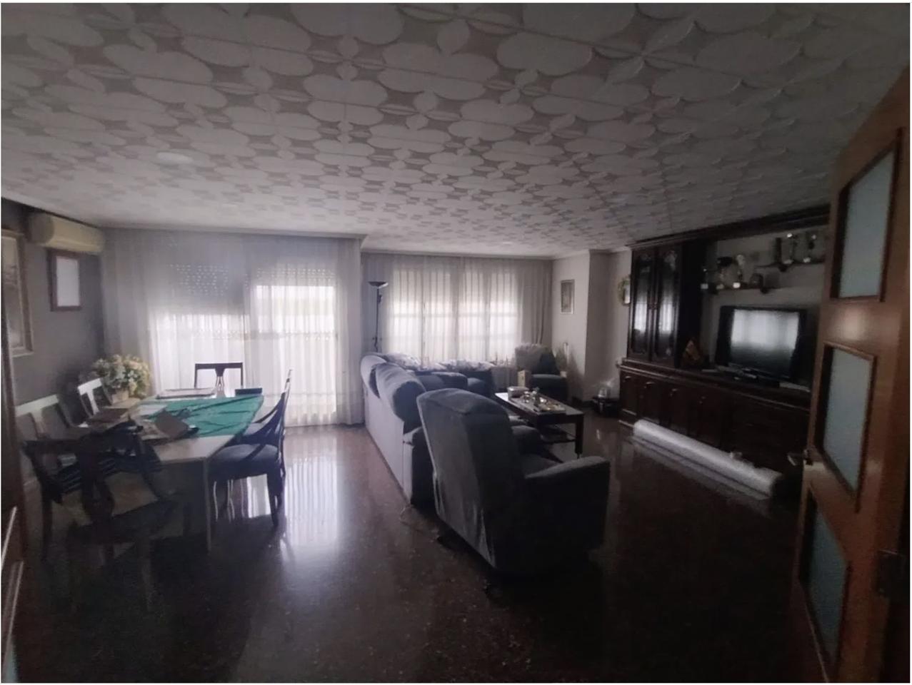 Flat in València, Valencia of 129 m2