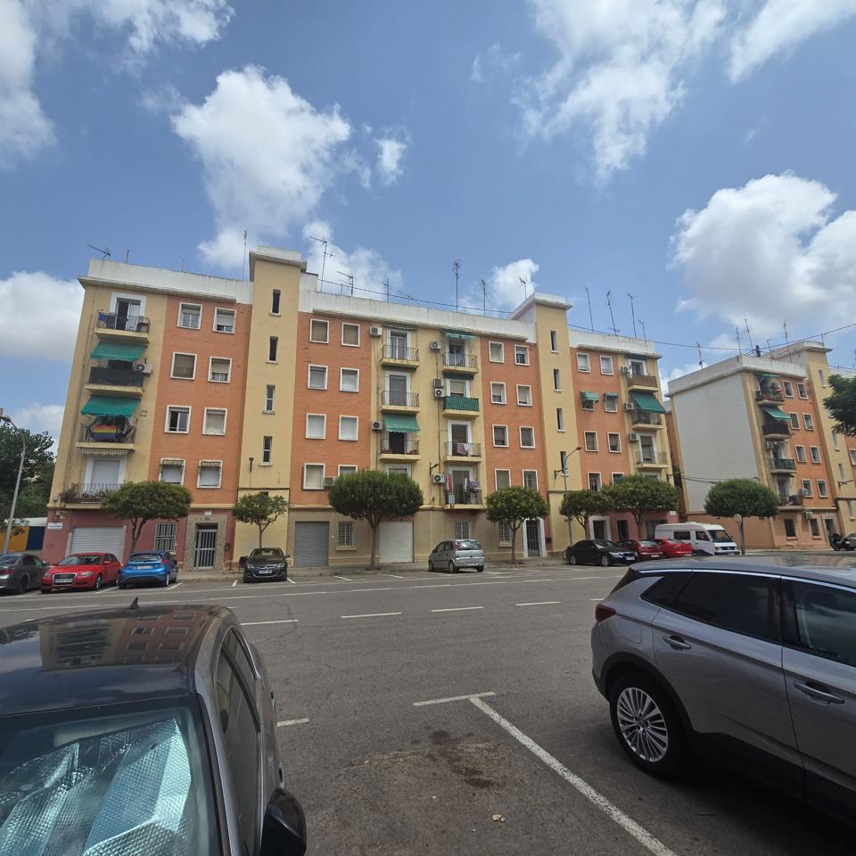 Piso en Carrer d'Andrés Segovia, Xirivella, Valencia de 83 m2