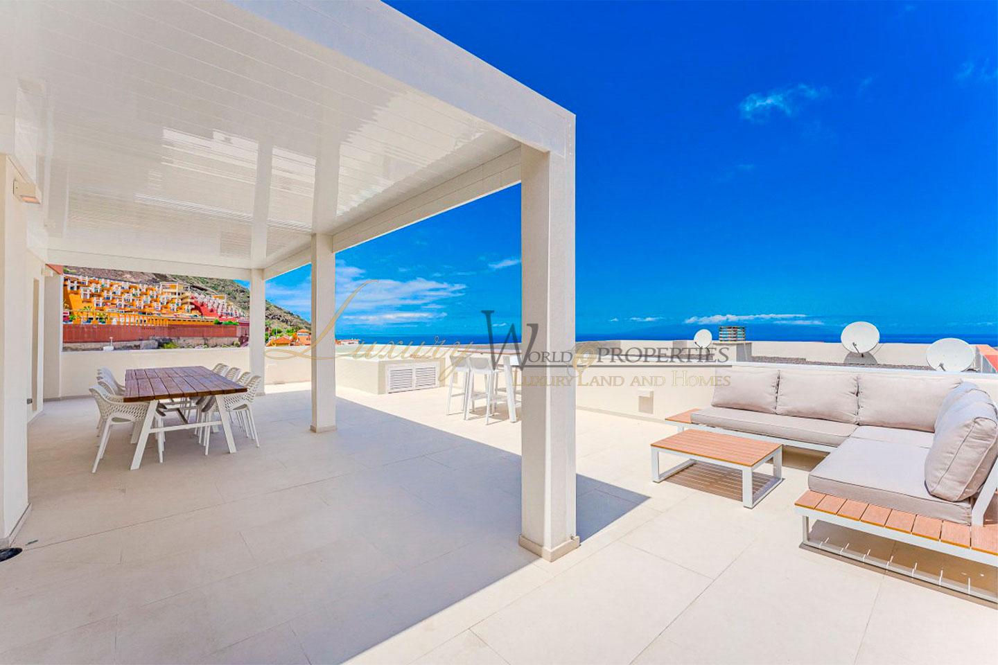 Flat in Calle Extremadura, Costa Adeje, Santa Cruz de Tenerife of 173 m2