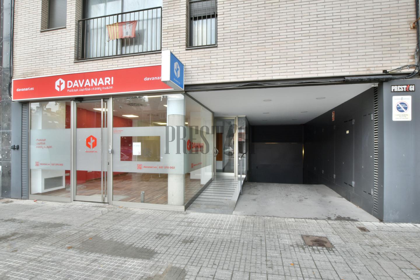 Local en Avinguda de l'Abat Marcet, Terrassa, Barcelona de 232 m2