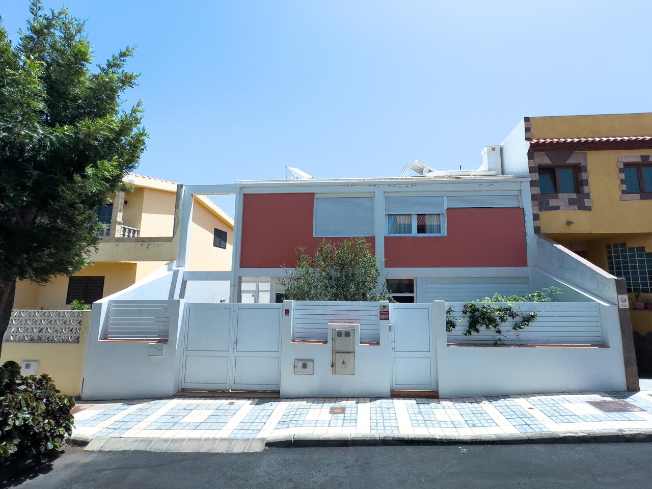 Casa / chalet en Calle César Vallejo, Agüimes, Las Palmas de 305 m2