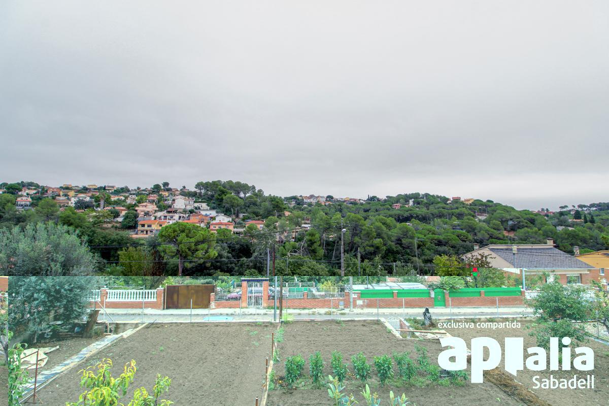 Terreno en Avinguda de Castellnou, Rubí, Barcelona de 610 m2