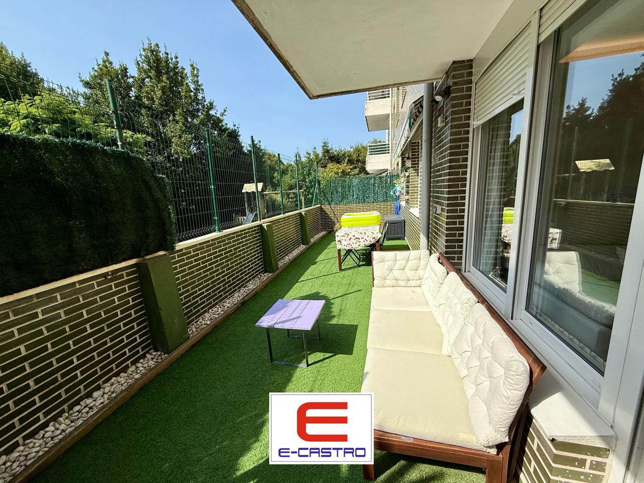 Flat in Calle los Templarios, Castro-Urdiales, Cantabria of 93 m2