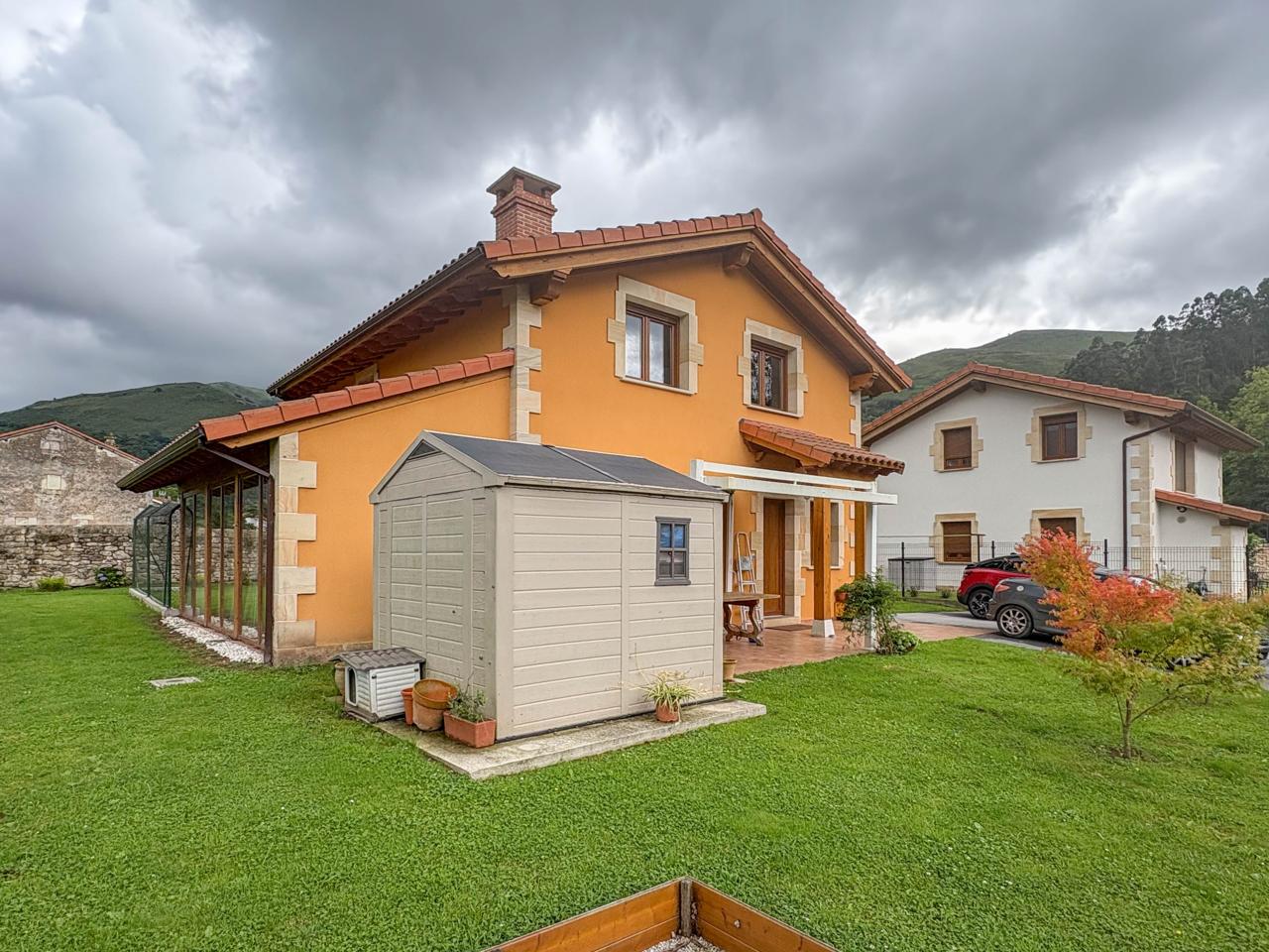 Villa in PB HERRERA-IBIO 1055, Cantabria of 168 m2