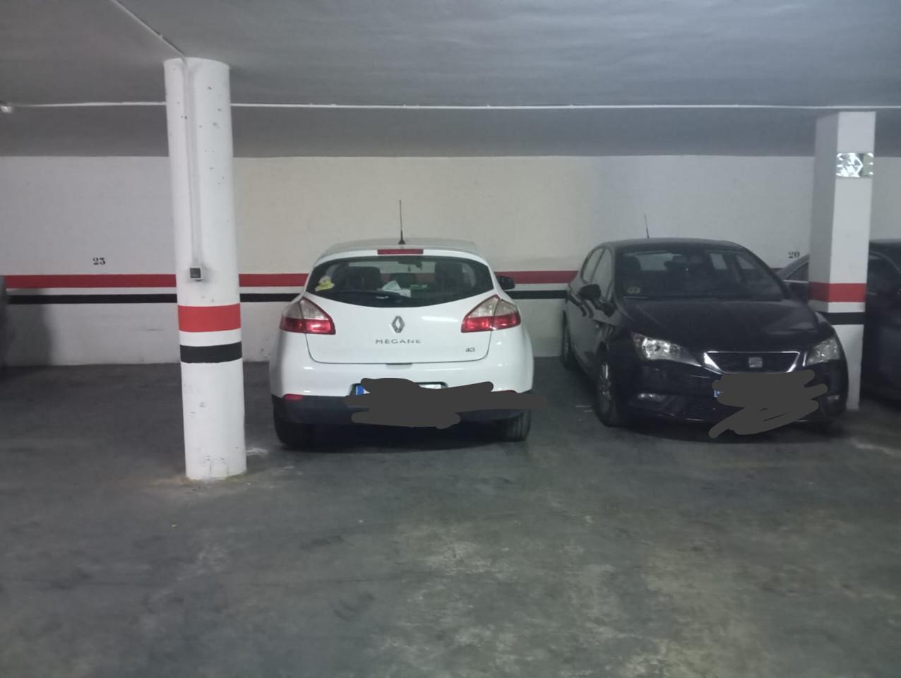 Plaza de parking en Calle Mediabarba, Lucena, Córdoba de 11 m2