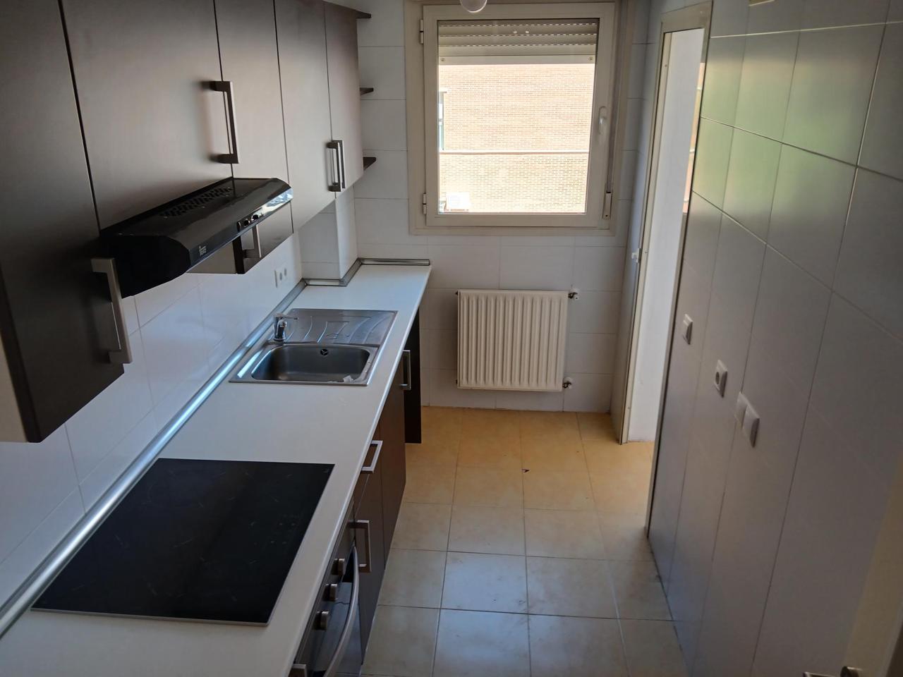 Flat in Calle de Hércules, MOSTOLES, Madrid of 70 m2