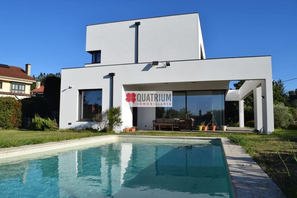 Chalet en venta en A Coruña