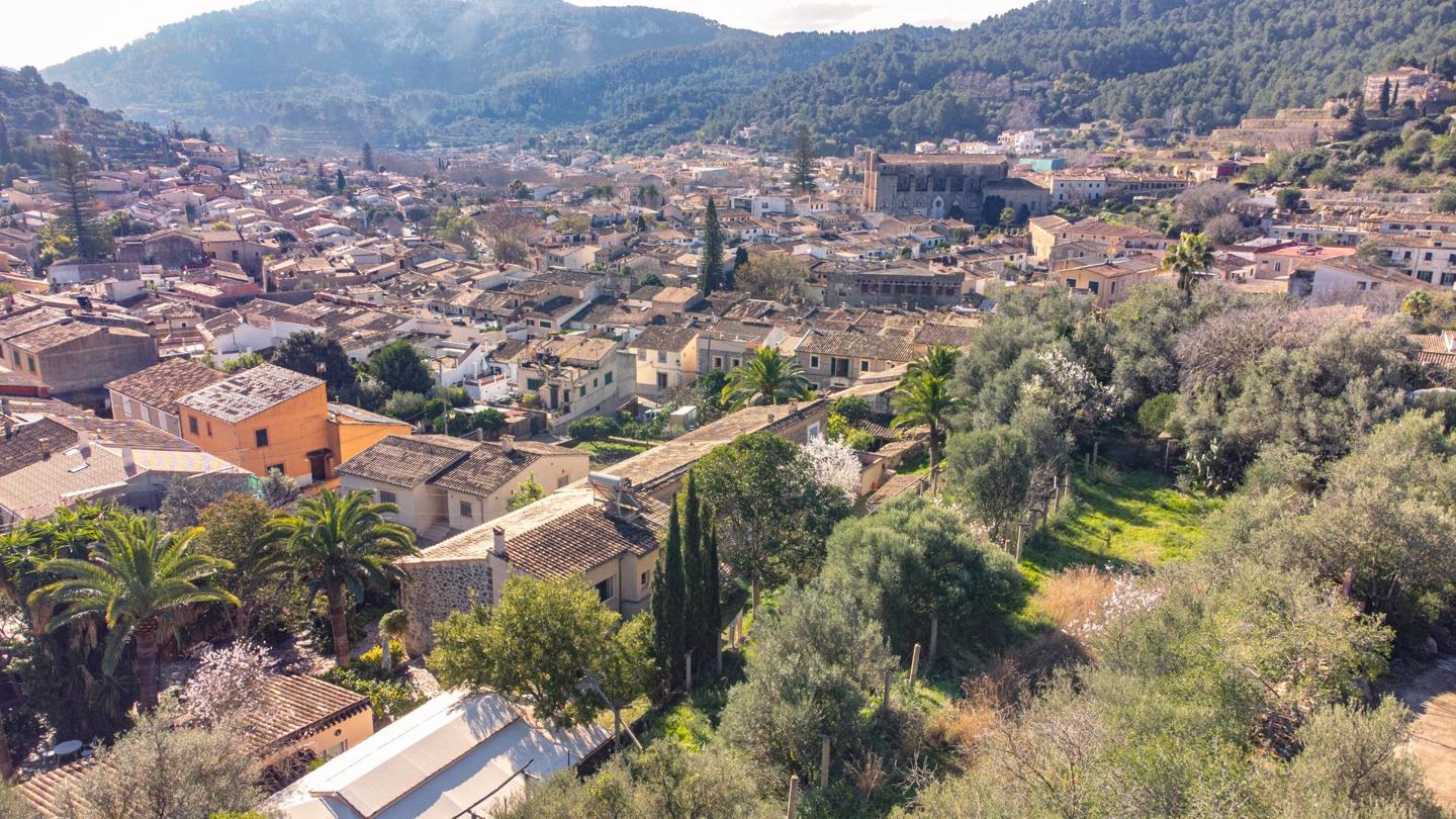 Construya su futuro: Solar en Esporles con gran potencial y excelente ubicación — Esporles — Foto 2