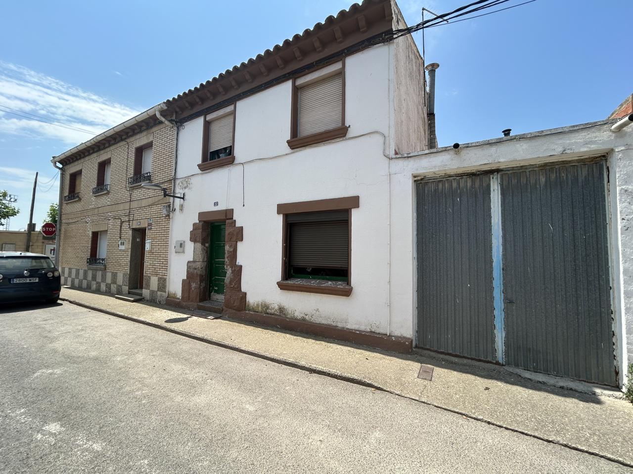 Villa in Calle Virgen de Nieva, Valtierra, Navarra of 95 m2