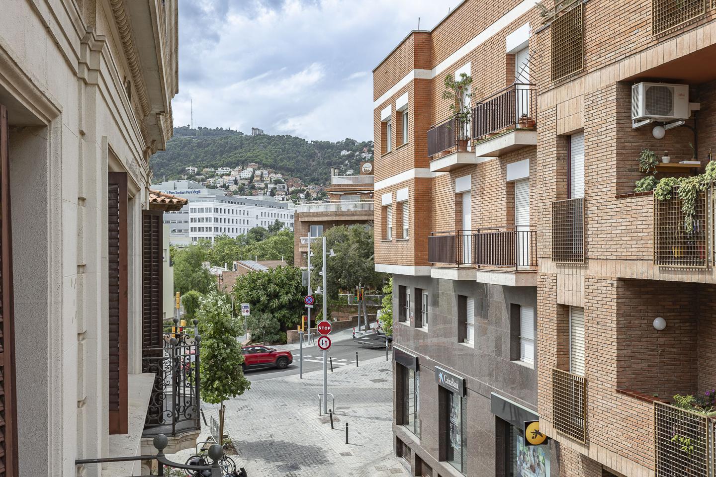 Flat in Carrer de la Mare de Déu dels Reis, Barcelona, BARCELONA of 75 m2