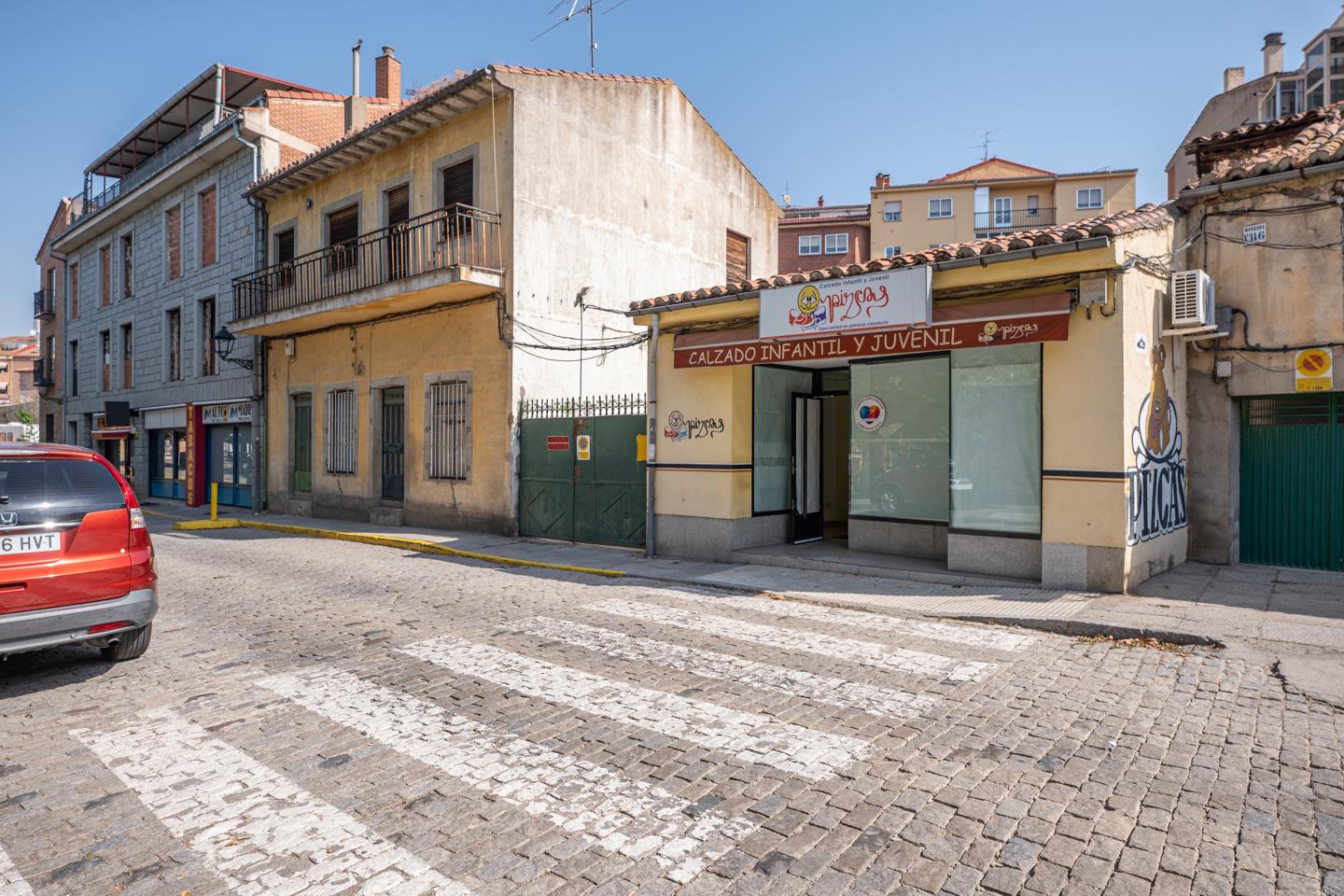 Local en ALQUILER en Plaza del Rollo Zona SUR