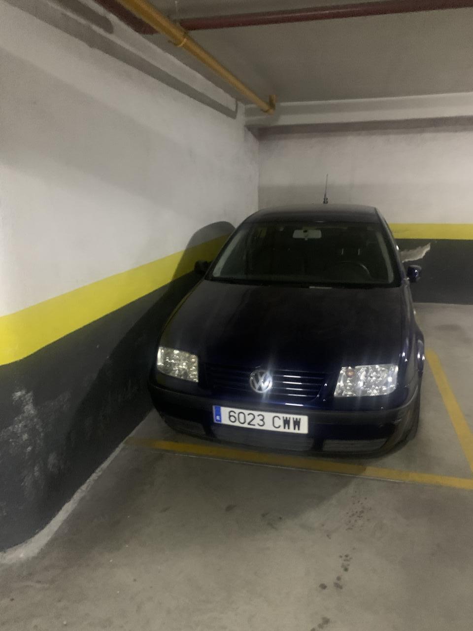 Parking in Calle Eulogio Pedrero, Madrid, Madrid of 12 m2