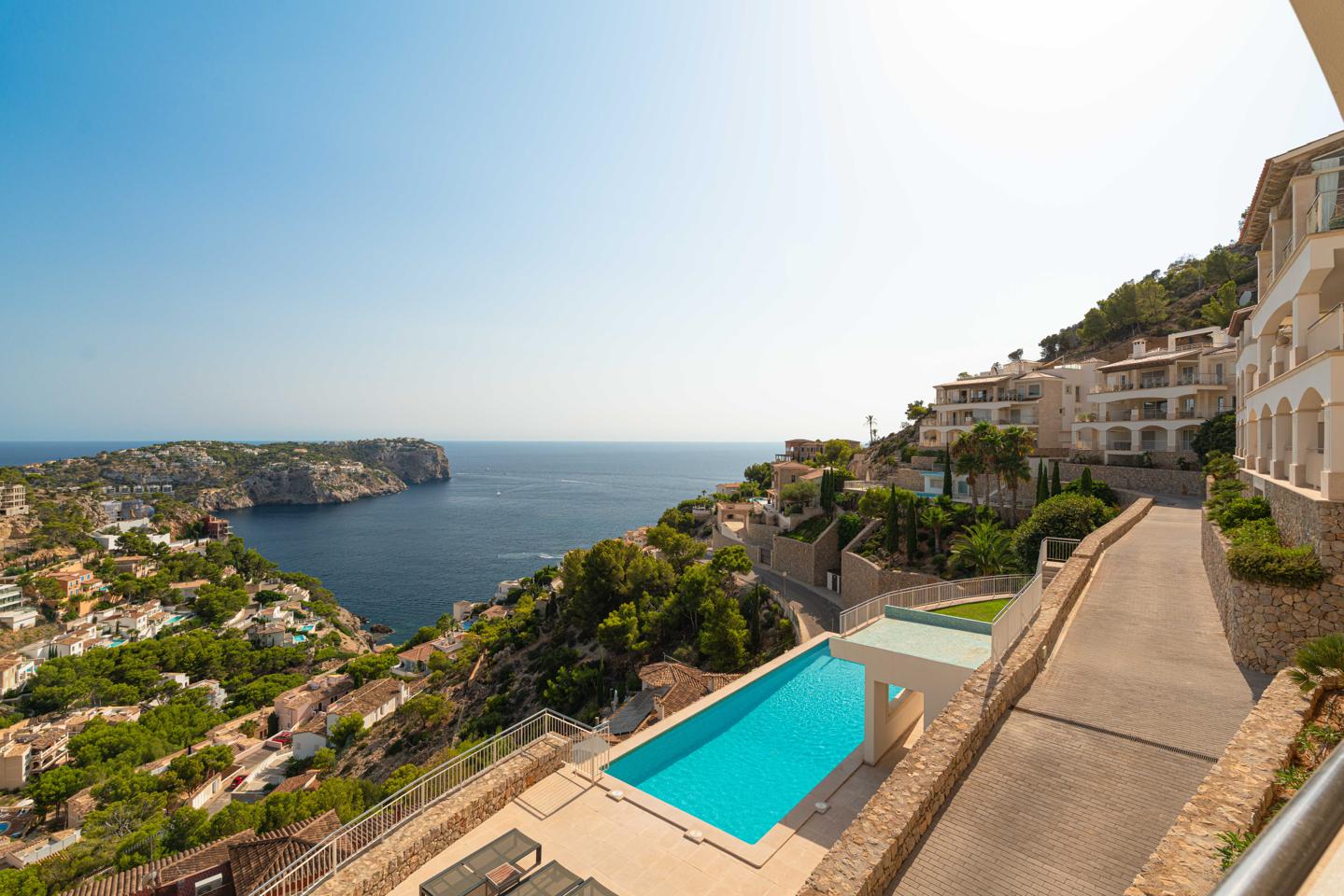 Lujoso Apartamento con imponentes vistas al mar — Port d'Andratx