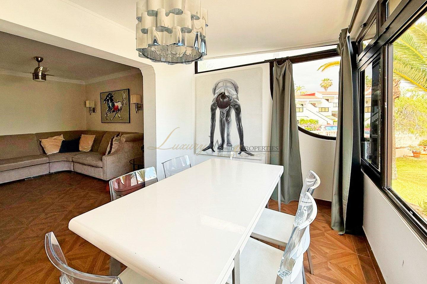 Flat in Calle Hespérides, Costa del Silencio, Santa Cruz de Tenerife of 81 m2
