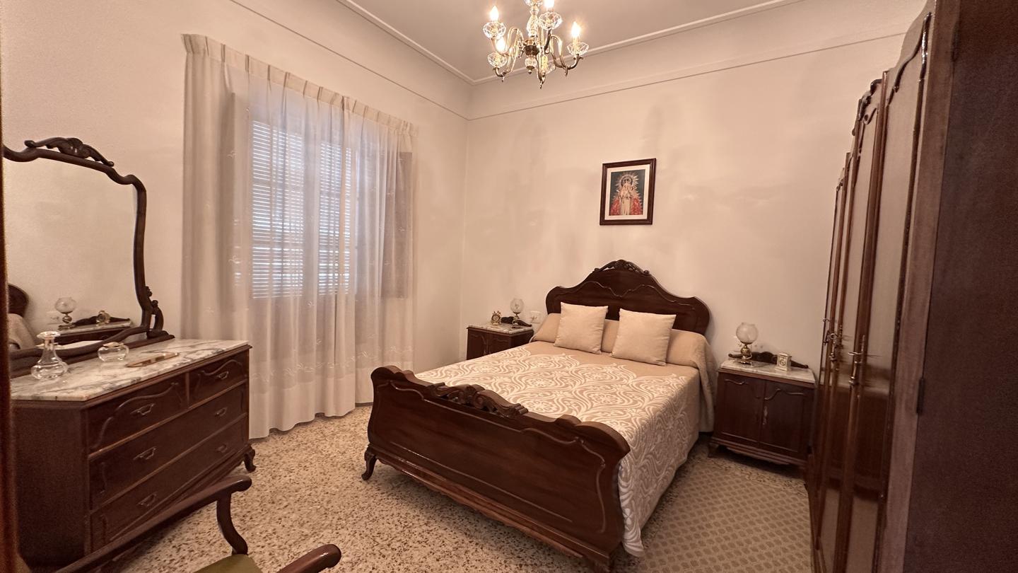 Villa in Almendralejo, Badajoz of 299 m2