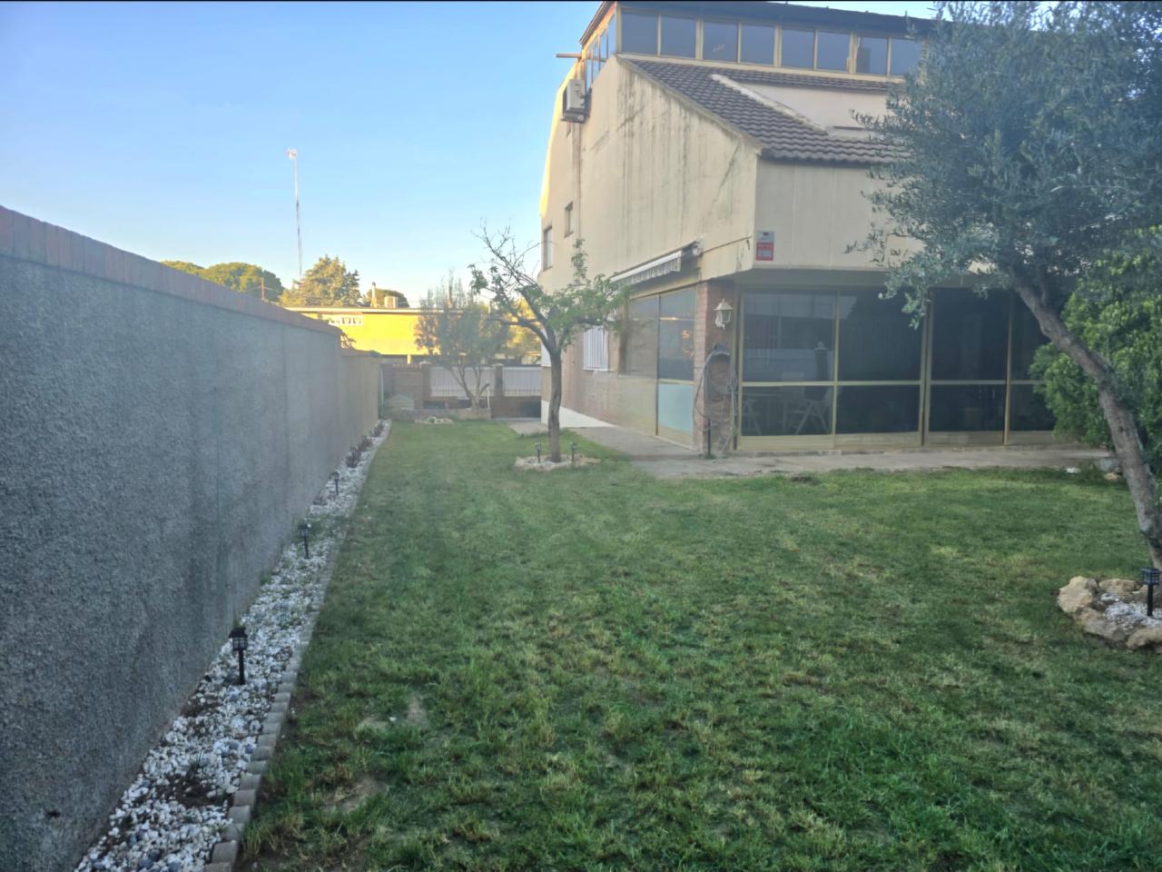 Casa / chalet en Calle de Luciano Pavarotti, Zaragoza, Zaragoza de 419 m2