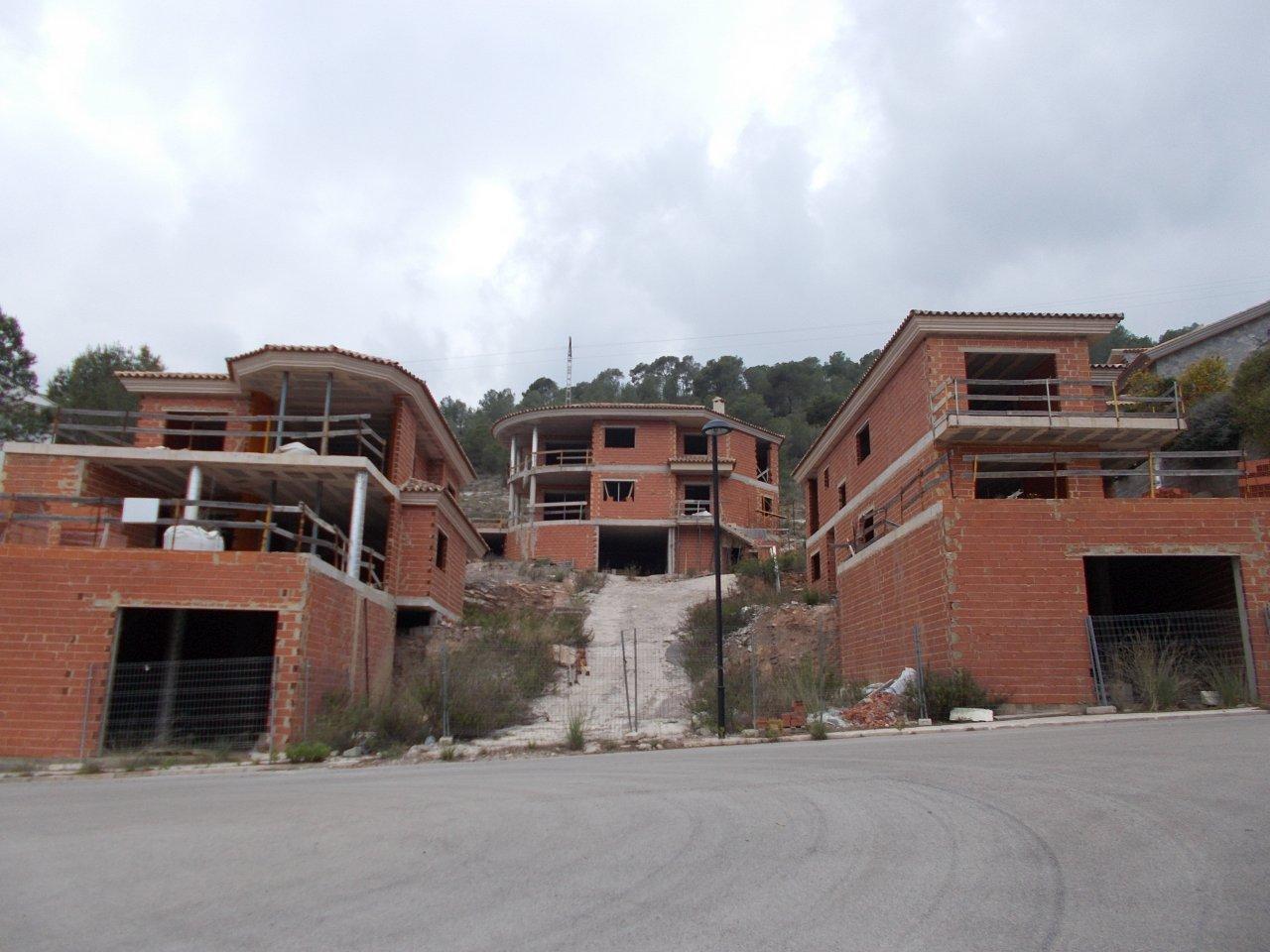 Edificio en Carrer Meliana, Gilet, Valencia de 1696 m2
