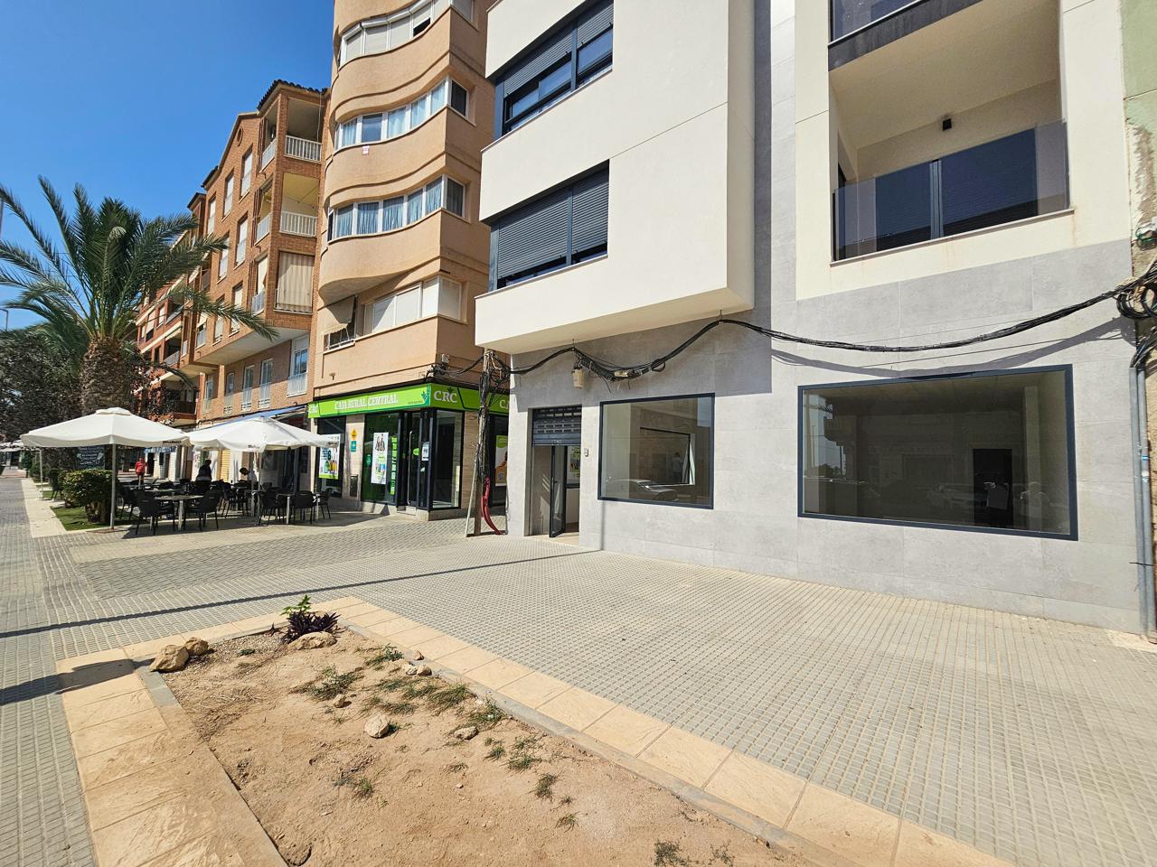 Local en Avinguda de l'Alegría 38, Elx, Alicante de 94 m2