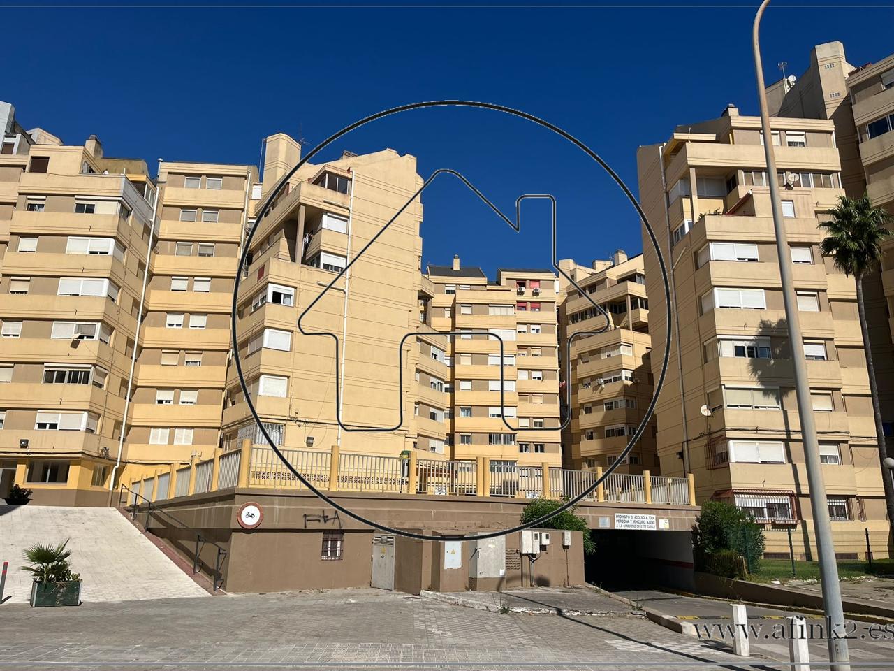 Piso en Polígono San Felipe s/n, La Línea de la Concepción, Cádiz de 220 m2