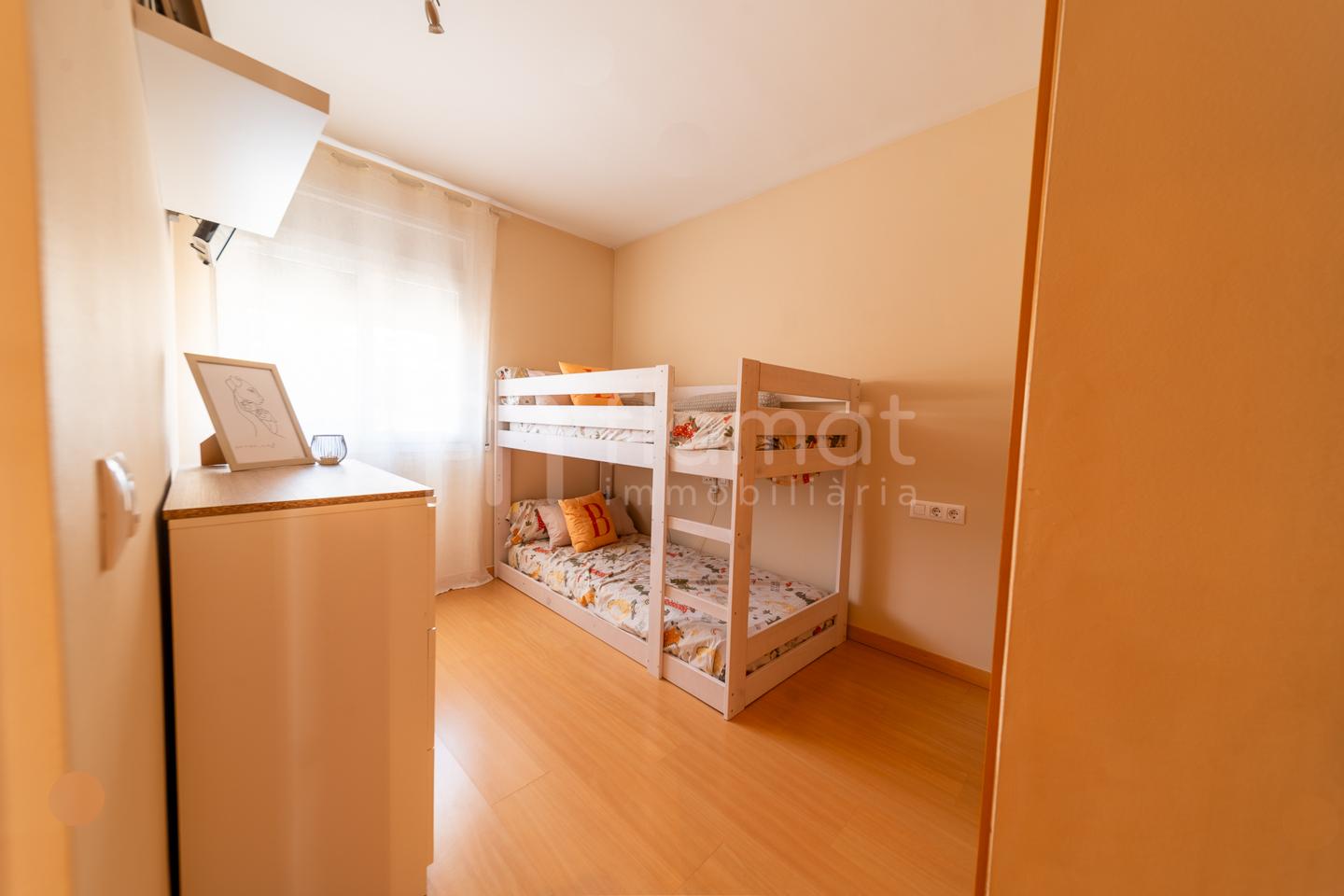 casas-adosadas en palau-saverdera · avinguda-mas-bohera-17495 370000€