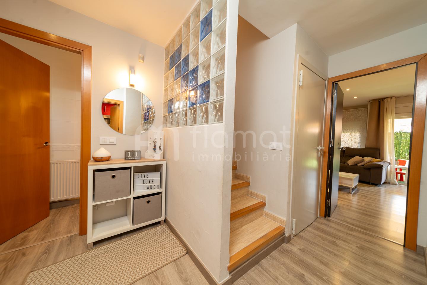 casas-adosadas en palau-saverdera · avinguda-mas-bohera-17495 370000€