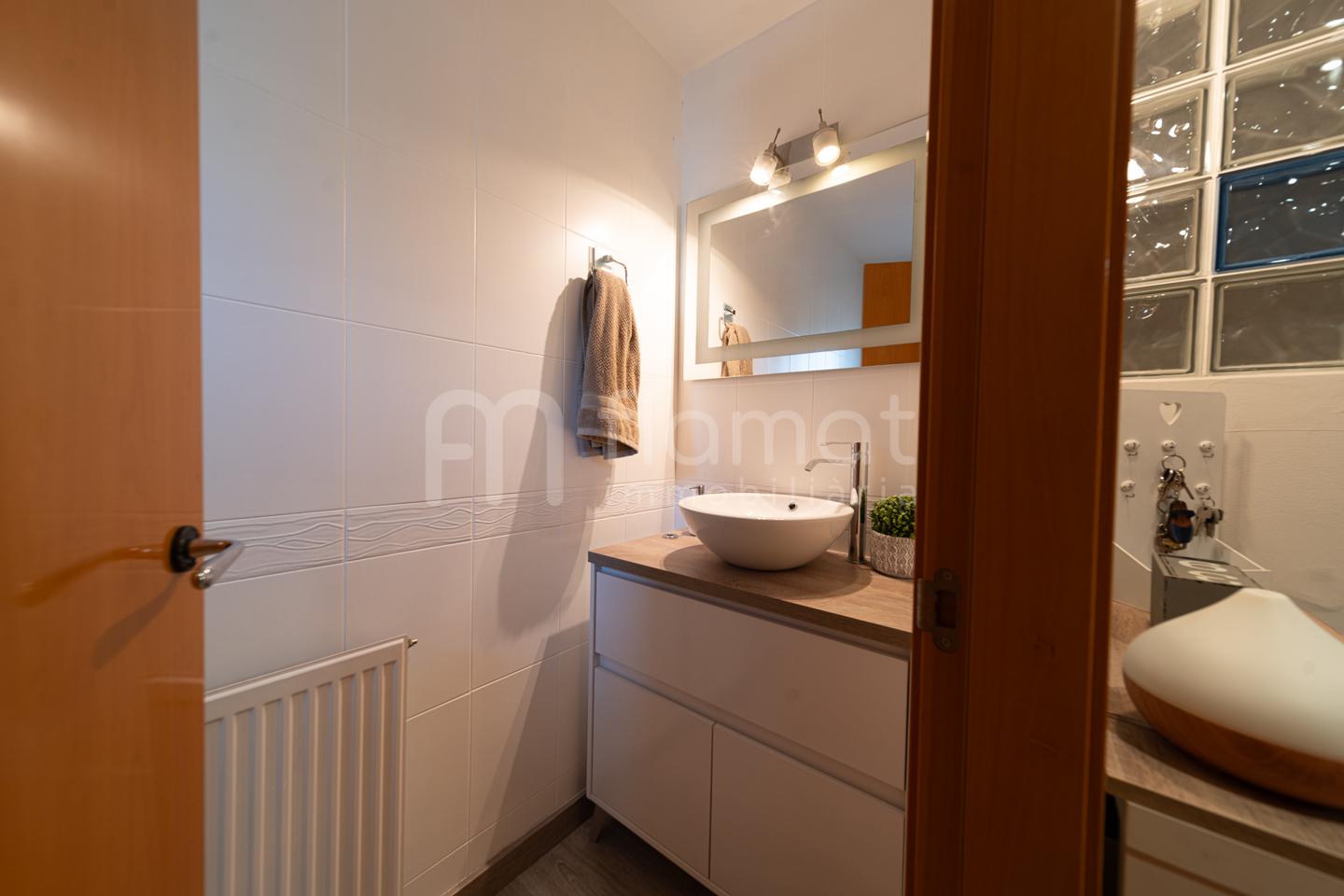 casas-adosadas en palau-saverdera · avinguda-mas-bohera-17495 370000€
