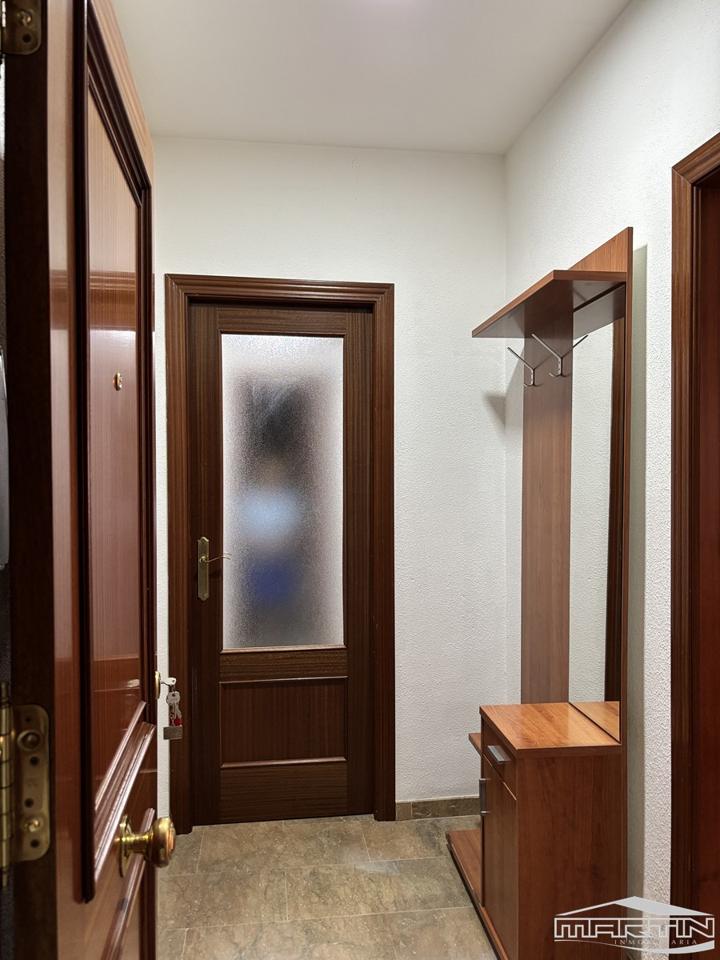 Piso en Calle Almazán, Lucena, Córdoba de 71 m2