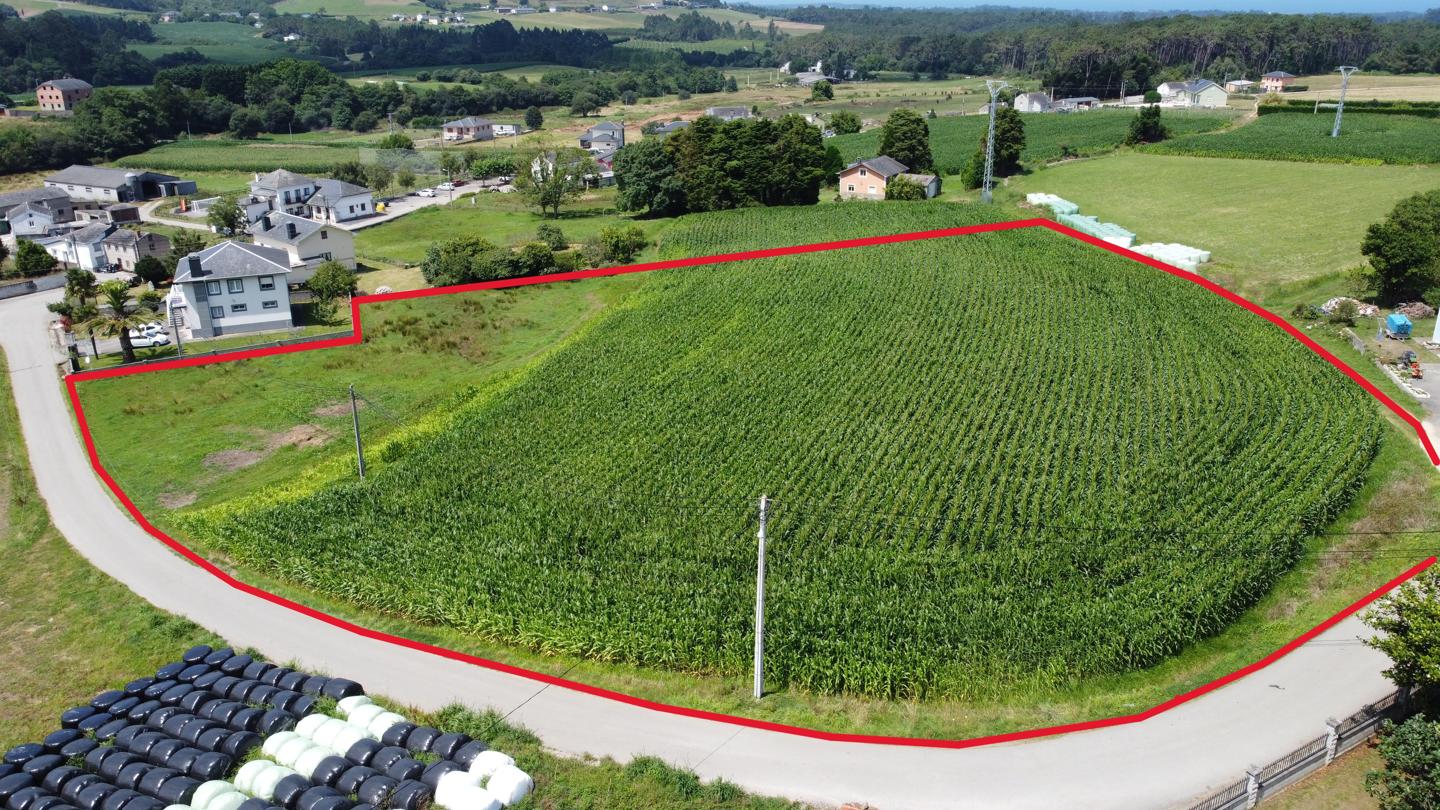 Terreno en Godella, Godella, Asturias de 9200 m2
