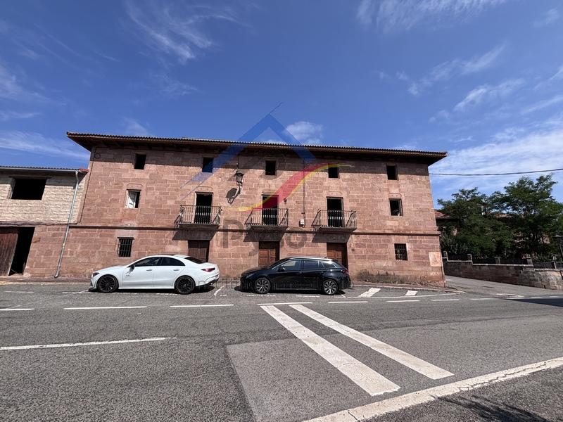 Casa rústica en Calle Mayor, Villanueva de la Nía, Cantabria de 1300 m2