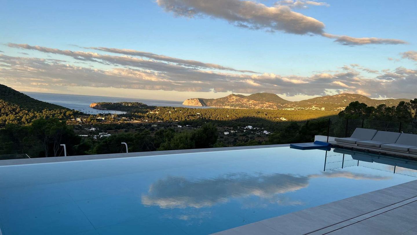 Casa / chalet en Carrer des Jondal 1, Sant Josep de sa Talaia, Islas Baleares de 1000 m2