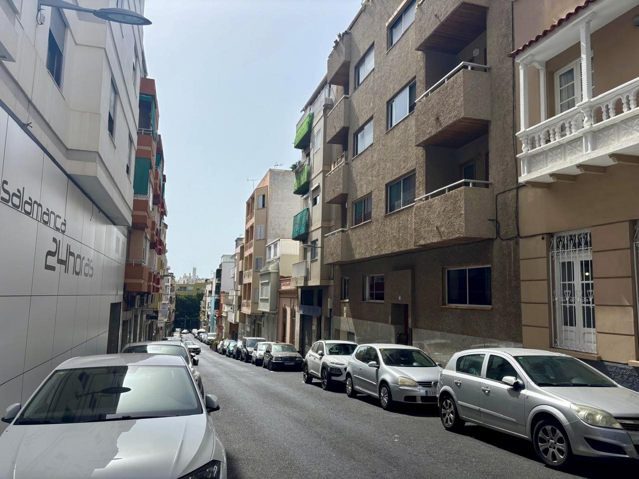 Piso en Calle Domingo Pérez Minik, Santa Cruz de Tenerife, Santa Cruz de Tenerife de 138 m2
