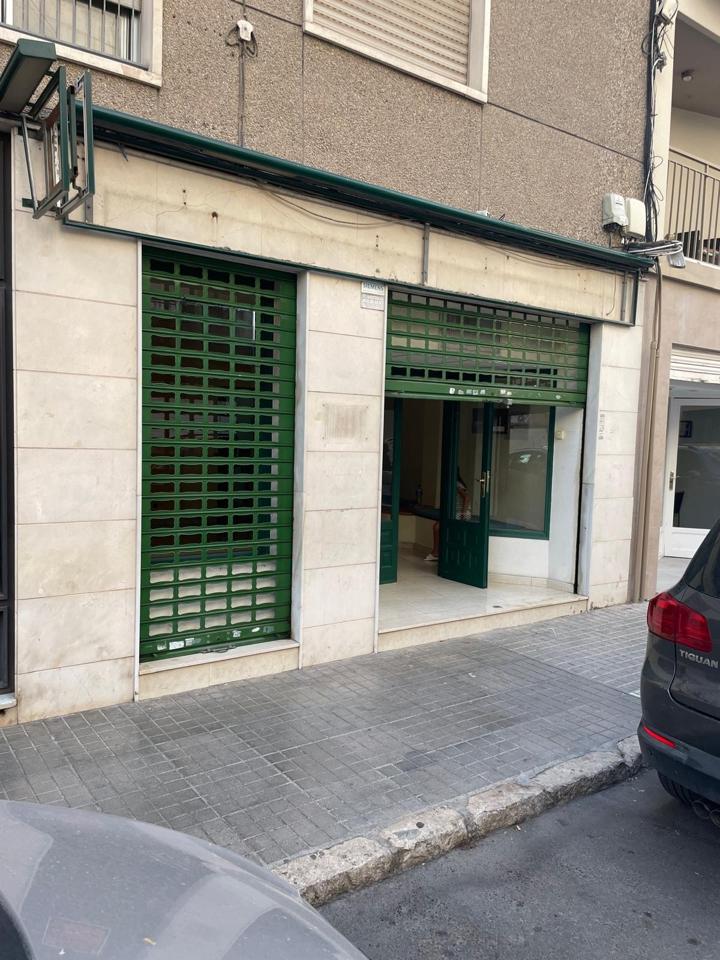 Local en Elche, Alicante de 65 m2