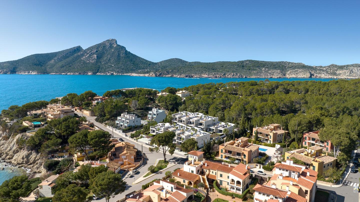 Eclipse: últimos apartamentos junto al azul mediterráneo en Sant Elm — Sant Elm