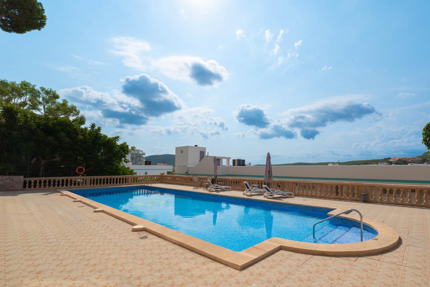 Ático con piscina e Impresionantes Vistas a la Bahía de Santa Ponsa — Santa Ponsa — Foto 15