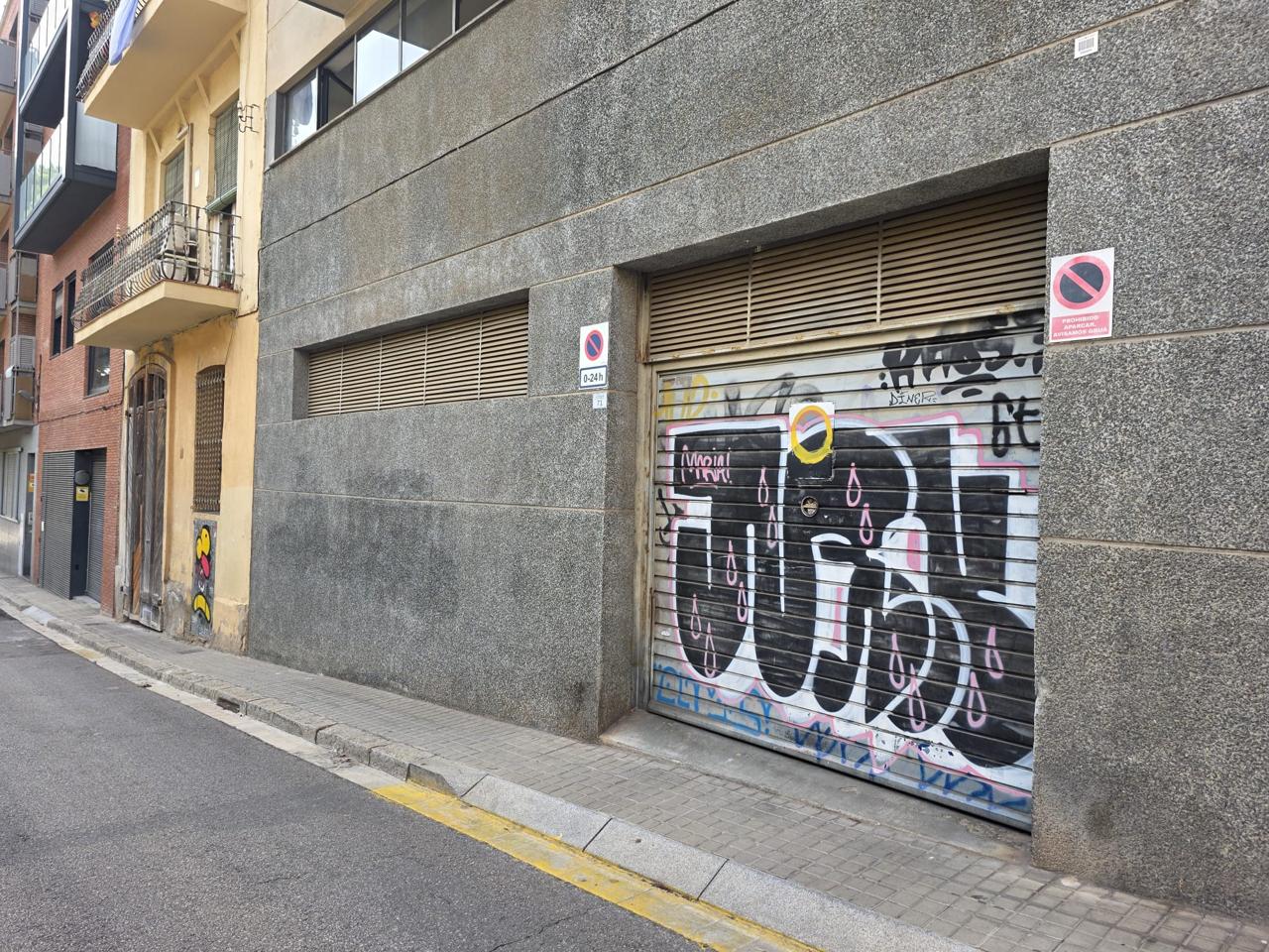 Plaza de parking en Carrer de Sant Eudald, Barcelona, Barcelona de 17 m2