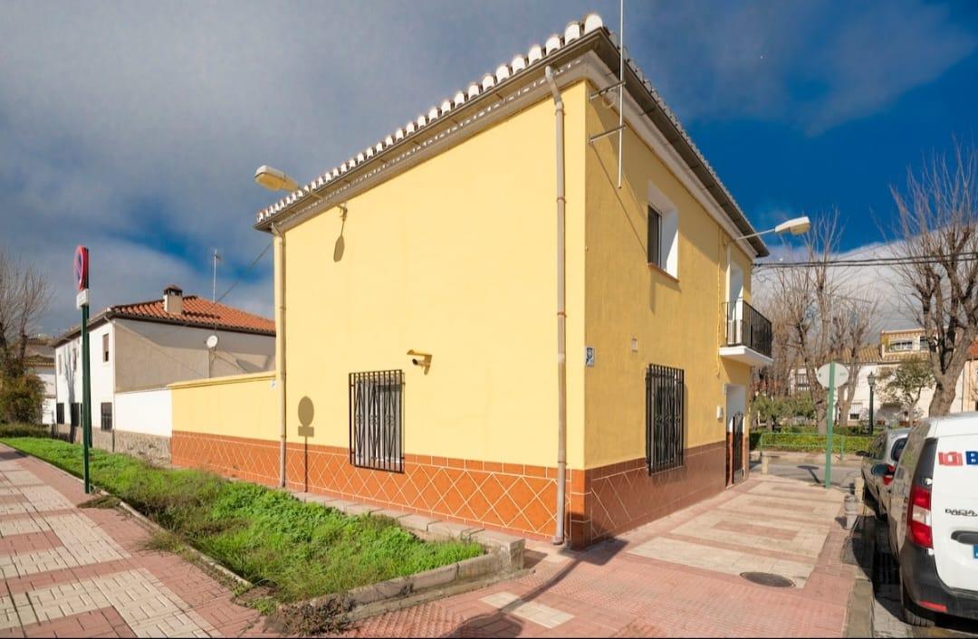 Casa / chalet en Plaza Hermano Carlos, Bobadilla, Granada de 180 m2