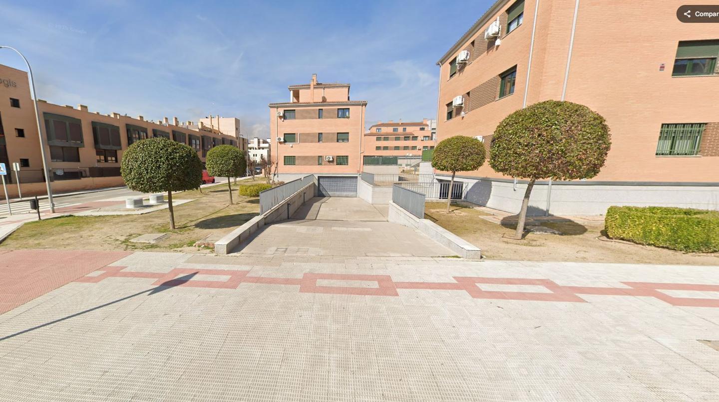 Plaza de parking en C/ jose lezama lima 3, Illescas, Toledo de 24 m2