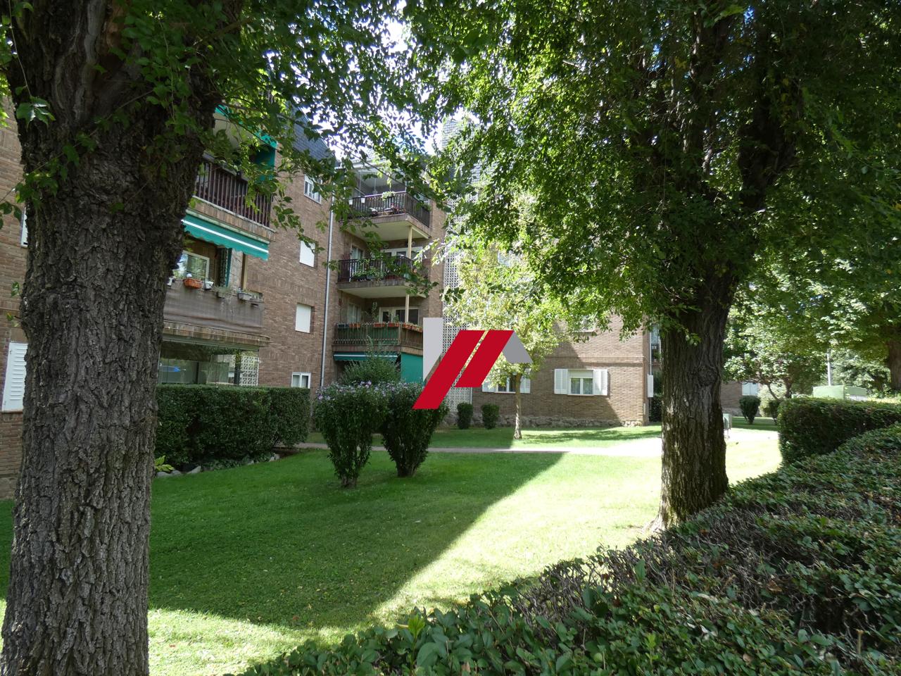 Piso en Calle la Jarosa I, Guadarrama, Madrid de 105 m2