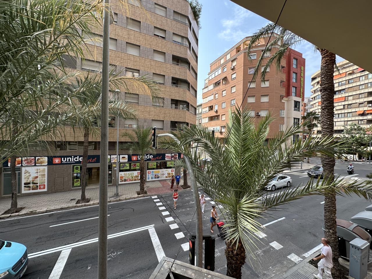 Oficina en Avenida Salamanca, Alicante (Alacant), Alicante de 74 m2