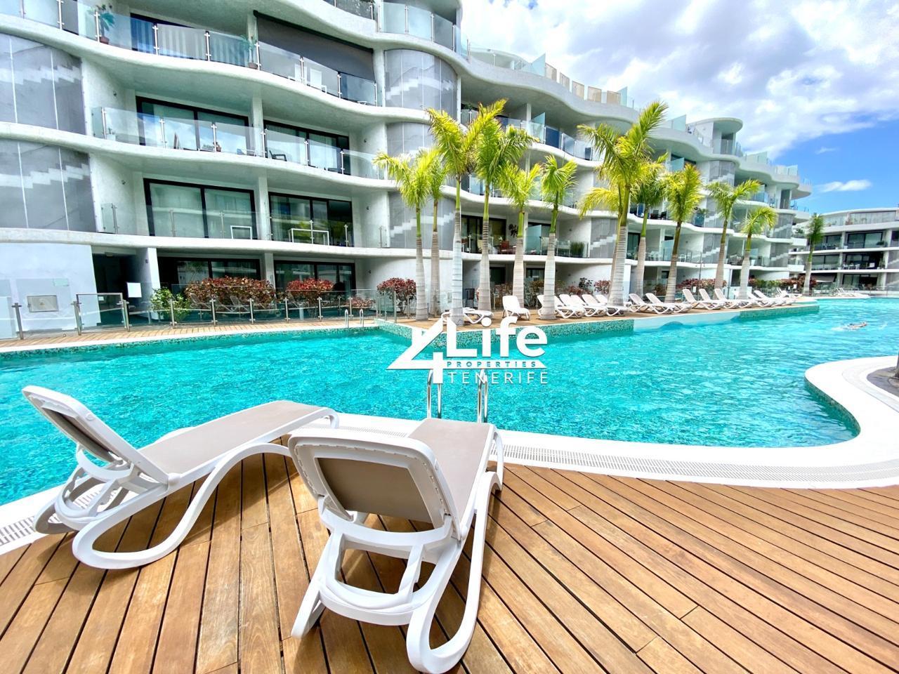 Piso en Avenida el Palm-Mar, Palm-Mar, Santa Cruz de Tenerife de 155 m2