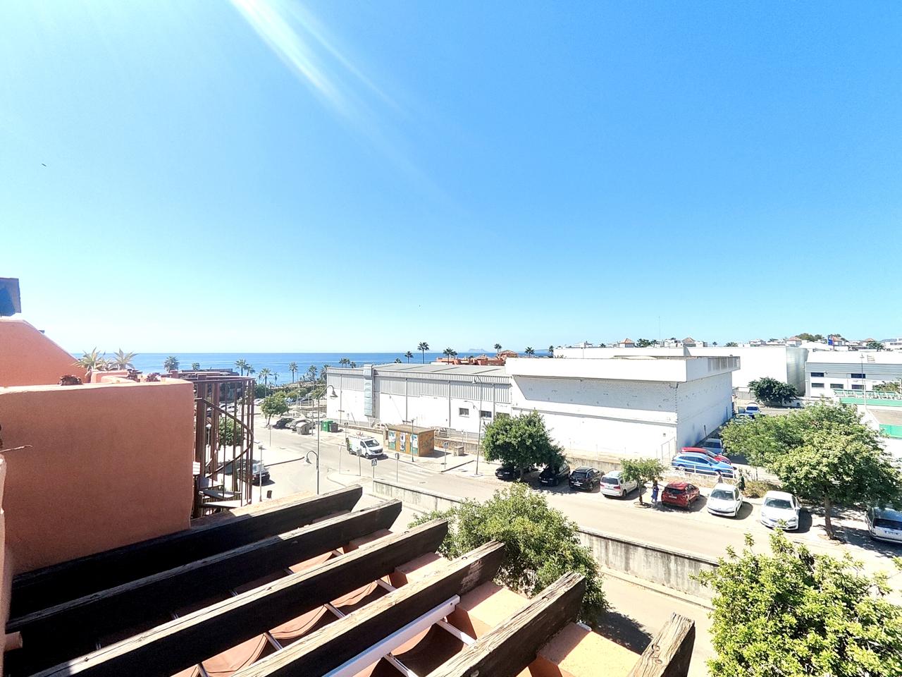 Piso en Avenida Litoral, Estepona, Málaga de 130 m2