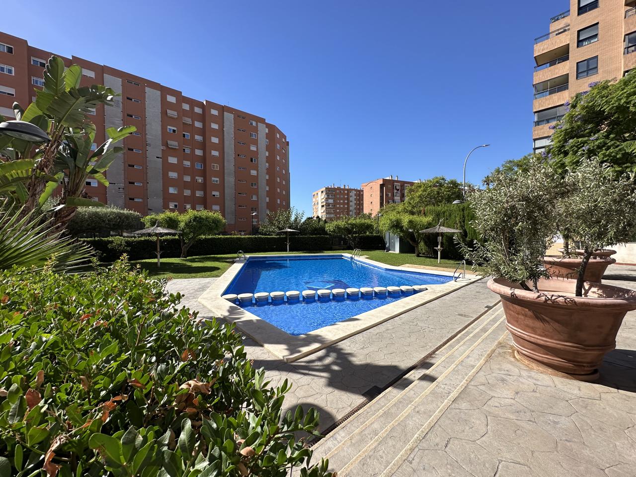 Piso en Carrer Rosa Chacel, Alacant, Alicante de 86 m2
