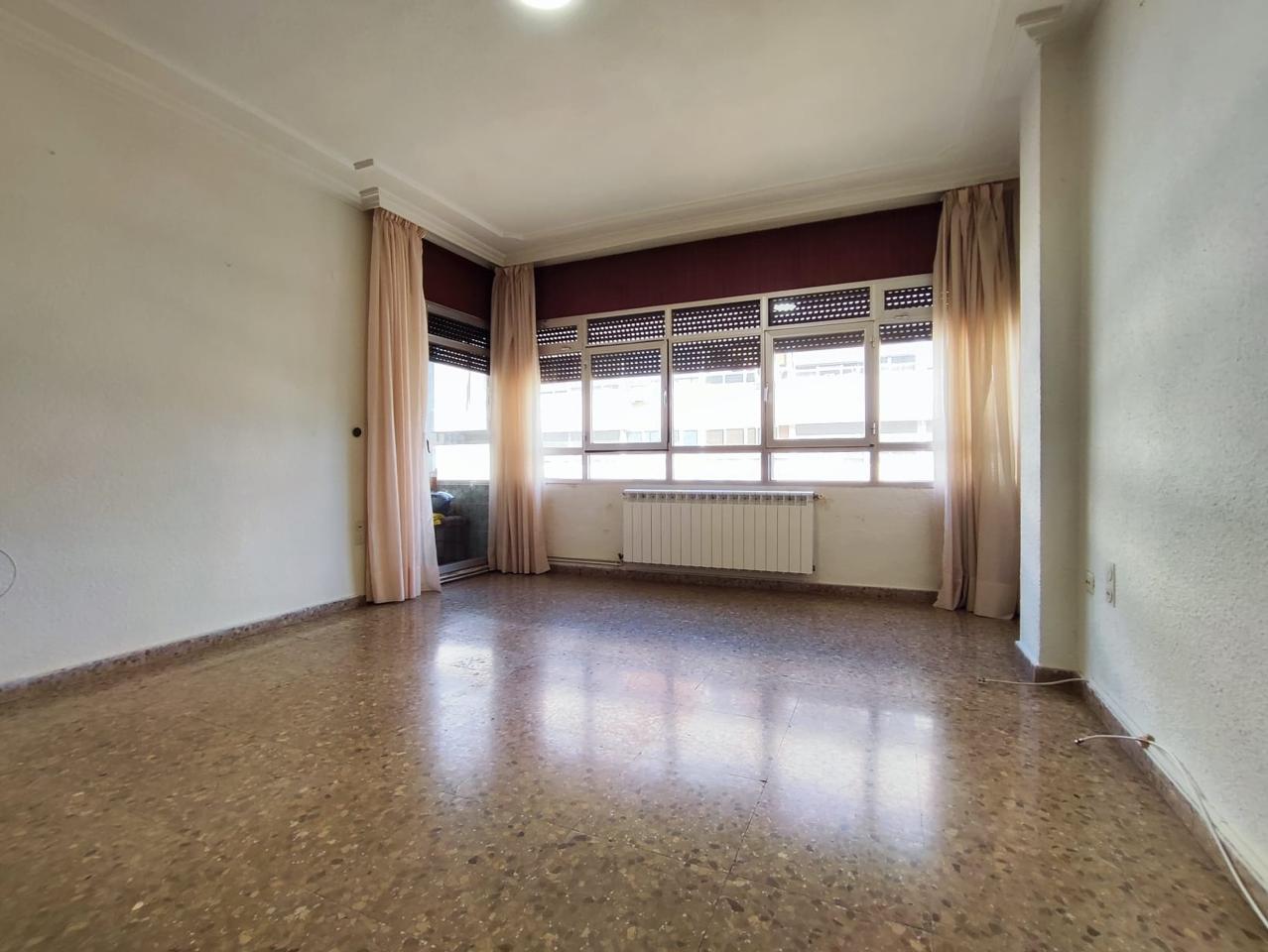 Piso en Calle Francisco Javier de Moya, Albacete, Albacete de 90 m2