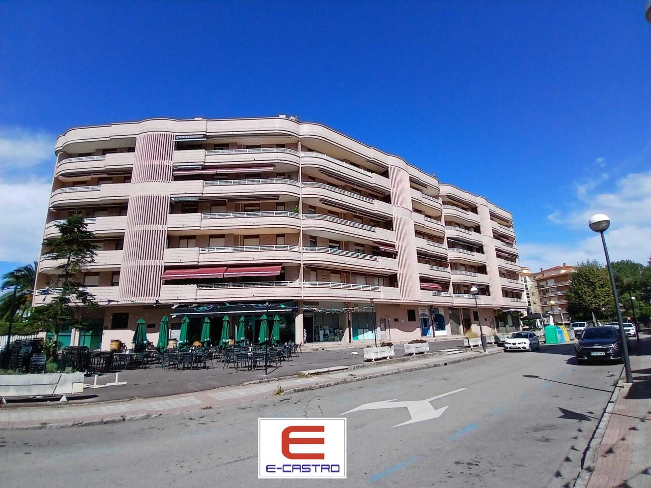 Local en Paseo Ocharan Mazas, Castro-Urdiales, Cantabria de 67 m2