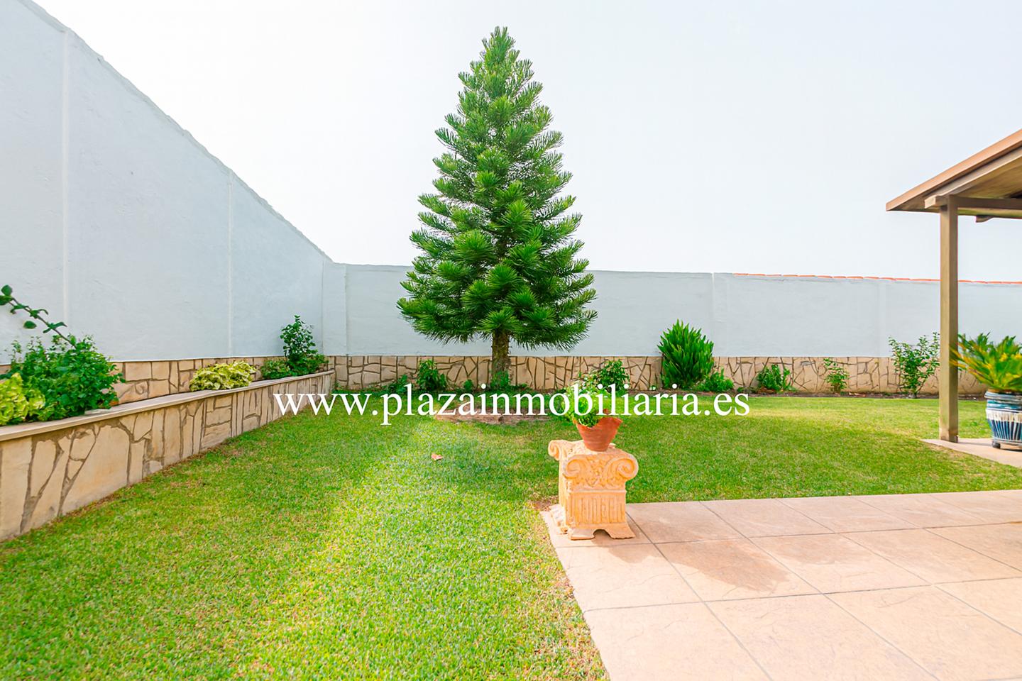 Casa / chalet en Lucena, Córdoba de 295 m2