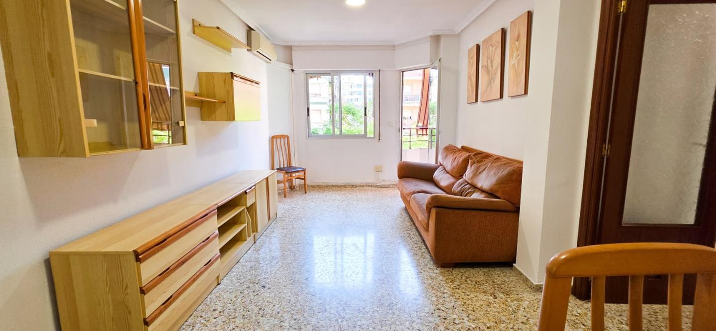 Piso en Avinguda Novelda, Alacant, Alicante de 85 m2