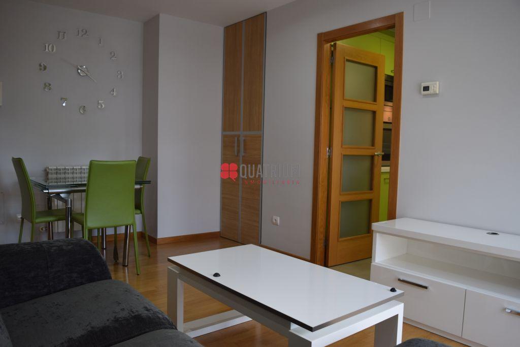 Piso en Rúa de José Pastor Horta, Santiago de Compostela, A Coruña de 79 m2